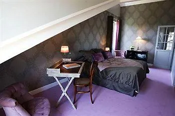 Hotel La Villa Saint-Pierre-dʼIrube 3*,
