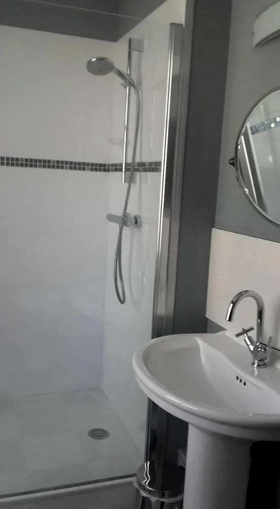 Hotel La Villa Saint-Pierre-dʼIrube