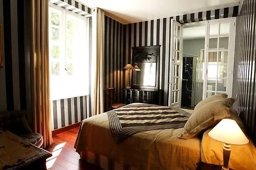 Hotel La Villa Saint-Pierre-dʼIrube